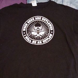 Mens xl outlaw tee